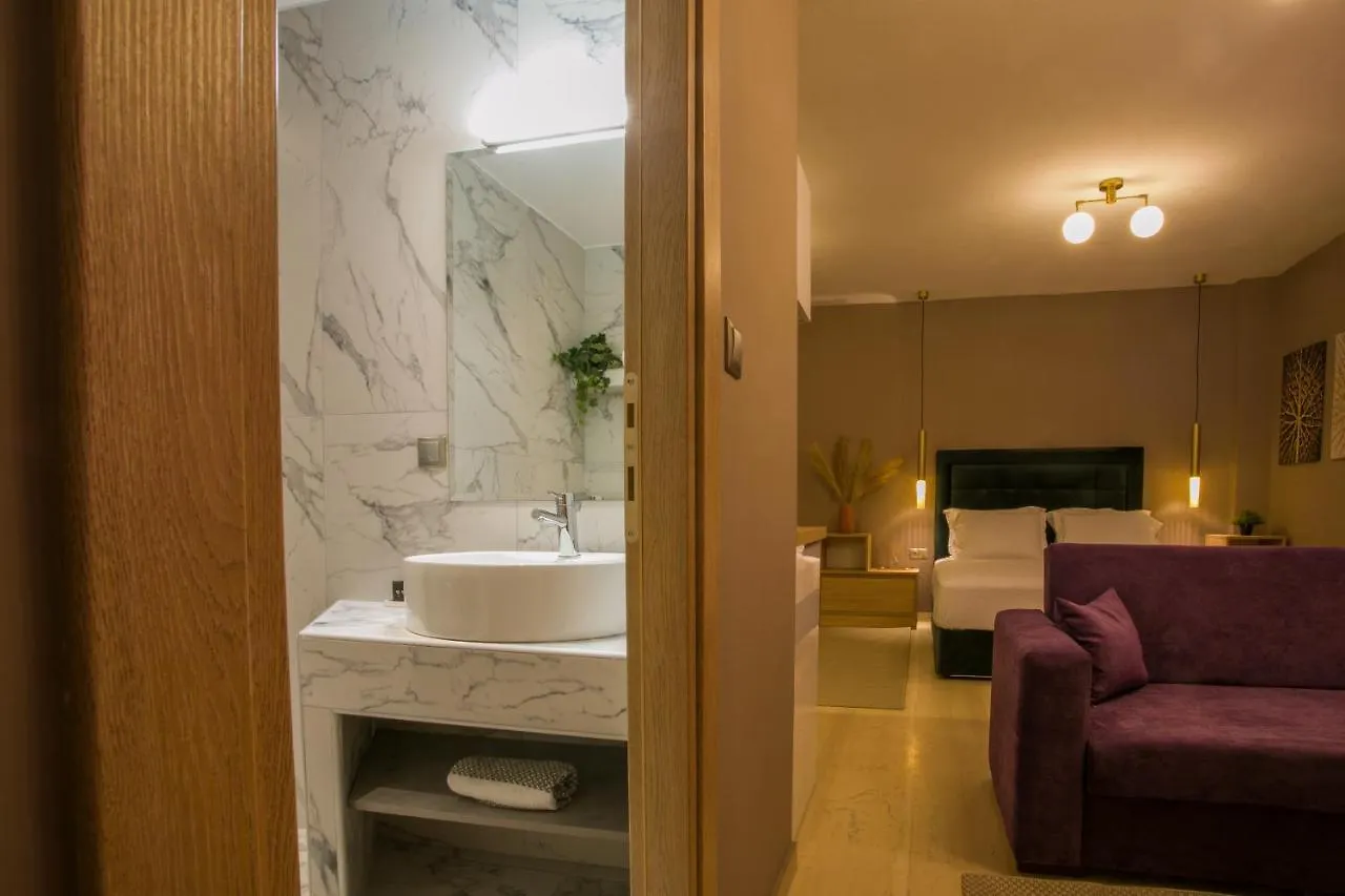Marizas Luxury Suites #1 سالونيك شقة
